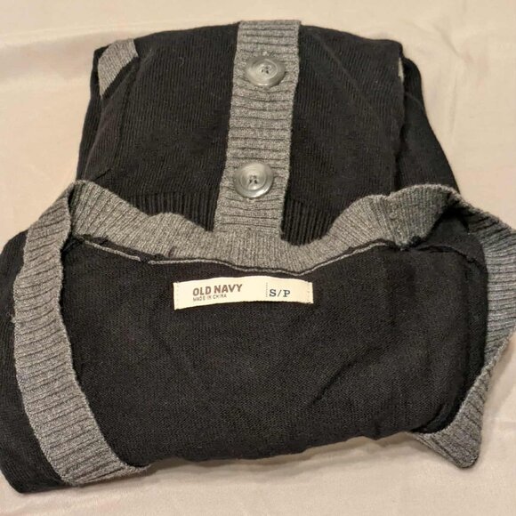 Old Navy Cardigan Womens Small/Petite Long Sleeve Black 5 Button Top - Picture 3 of 14